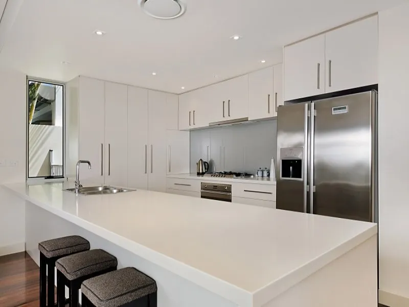 Kitchen Portfolio Showcase 4